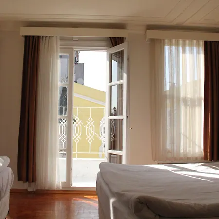 Jasmine & Boutique Apartahotel
