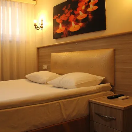 Apartmanhotel Jasmine & Boutique 2*